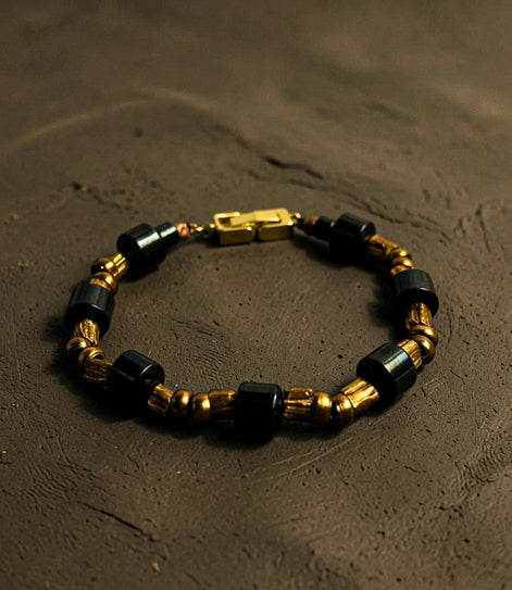 Dedot Nou’stor Hematite Bracelet